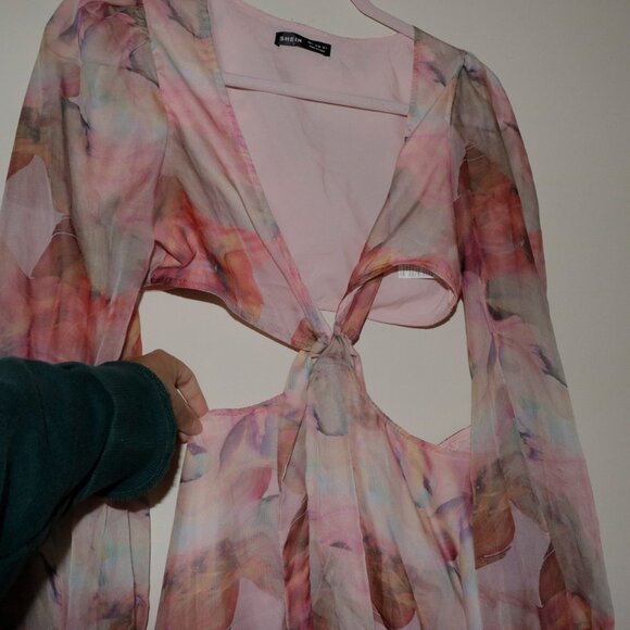 Pink Floral 2 piece romper set - Picture 5 of 16